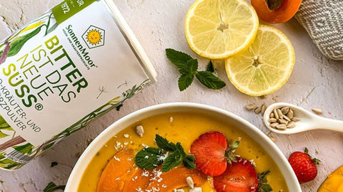 Erfrischende Mangosmoothie Bowl aus nur fünf Zutaten